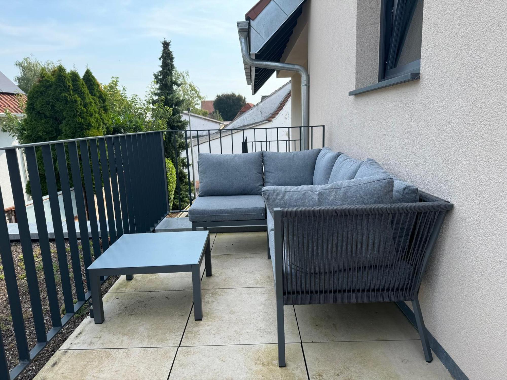 Moderne Ferienwohnung Mit Terrasse, Grill & Privatparkplatz Venningen Luaran gambar